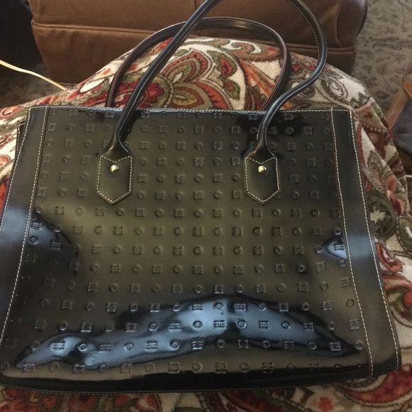 arcadia black patent leather purse